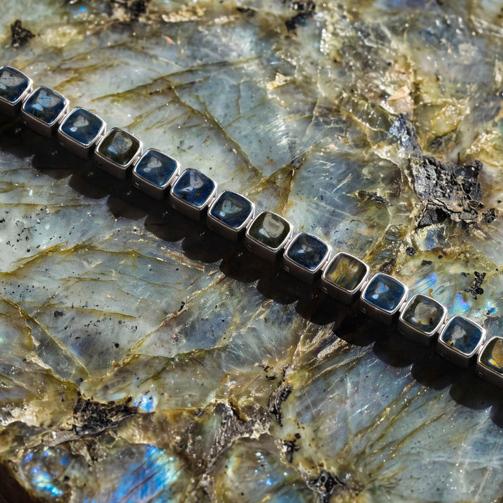 Peppered Strap (Labradorit/Silver)