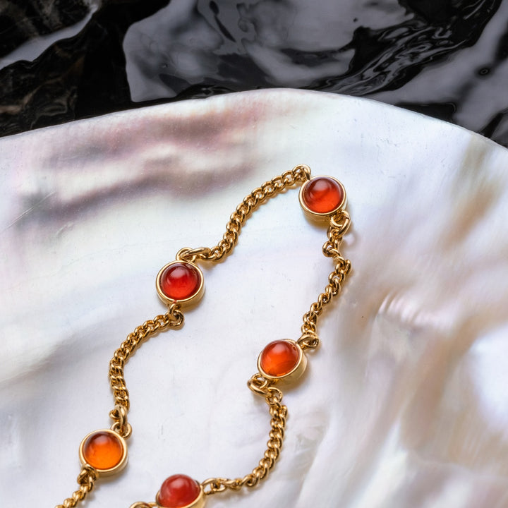 Dewdrops Bracelet (Chalcedony/Gold)