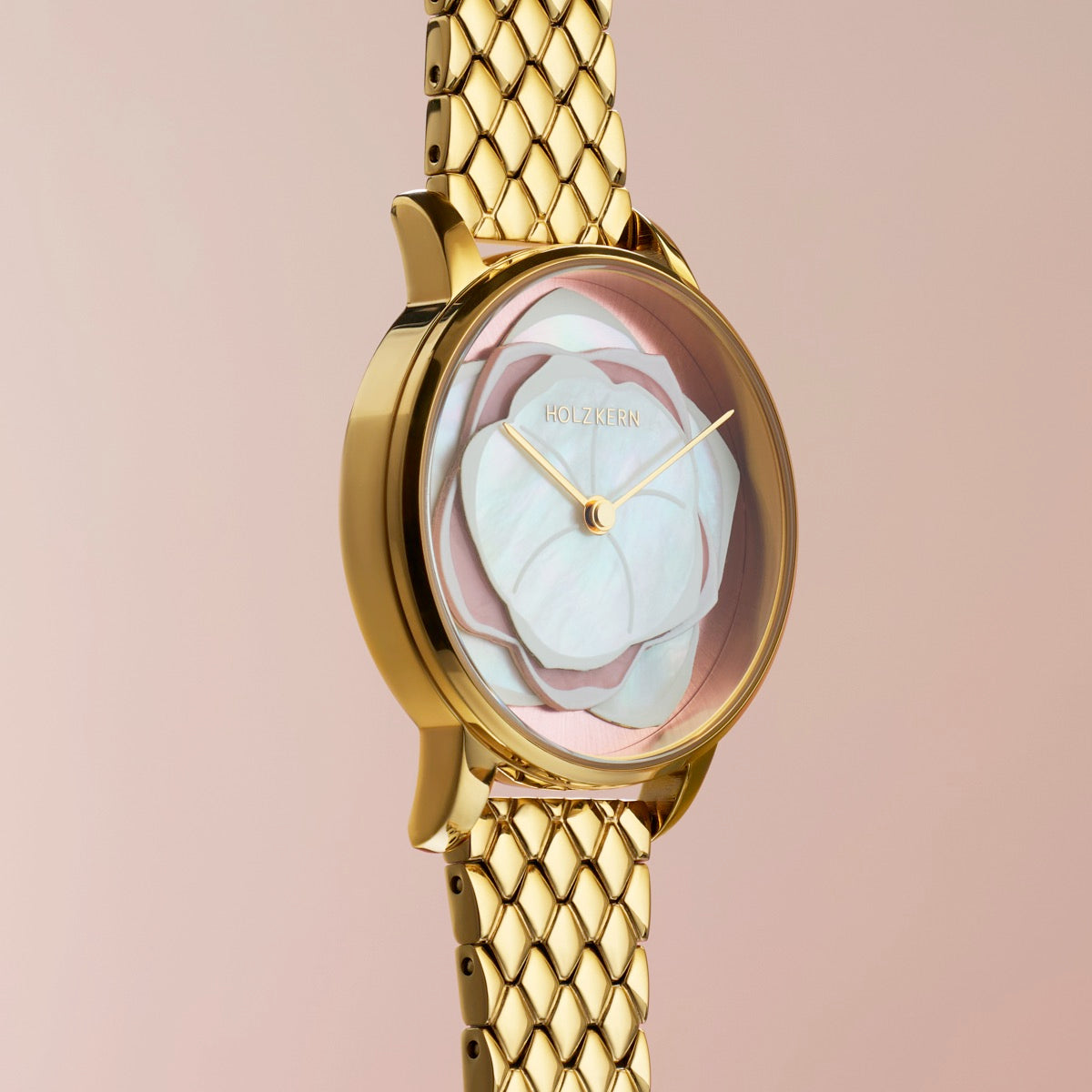 Rosetta (nacre/quartz rose)