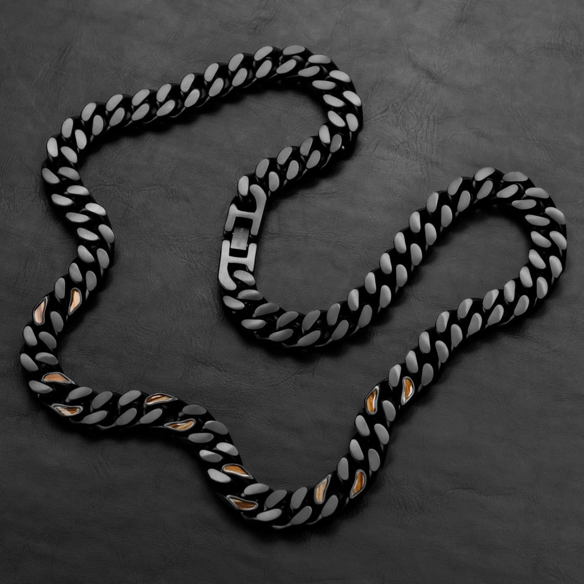Bodyguard Necklace (Zebrawood/Black)